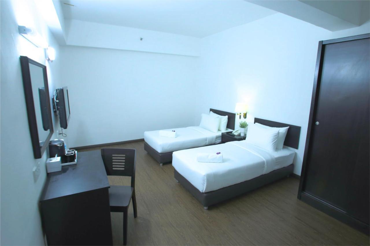 Hotel Pandan Johor Bahru Eksteriør billede