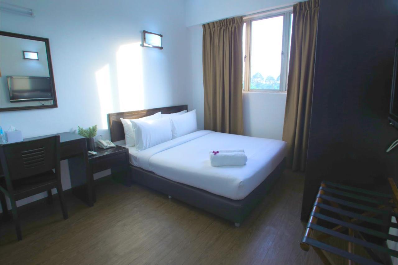 Hotel Pandan Johor Bahru Eksteriør billede