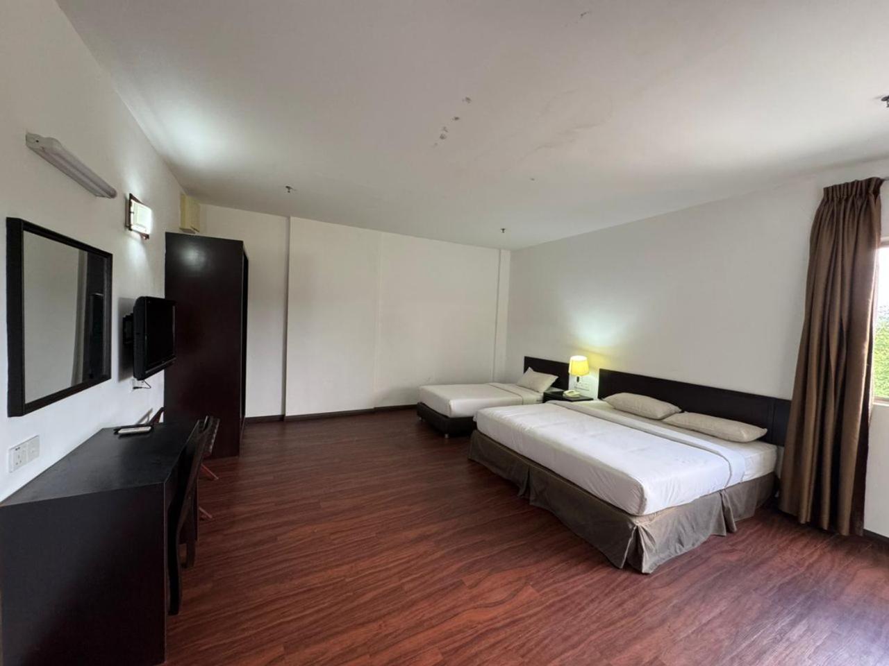 Hotel Pandan Johor Bahru Eksteriør billede